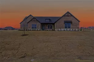 808 Valley Ridge Rd, Van Alstyne, TX 75495 - Photo 1