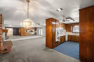 1812 Hilltop Ln, Pantego, TX 76013 - Photo 10