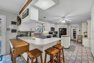 5601 Woodcastle Street, Waco, TX 76710 - Photo 8