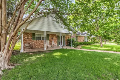 5601 Woodcastle Street, Waco, TX 76710 - Photo 2