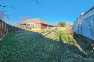 1008 Treys Ct, Sanger, TX 76266 - Photo 2