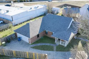 1008 Treys Ct, Sanger, TX 76266 - Photo 4