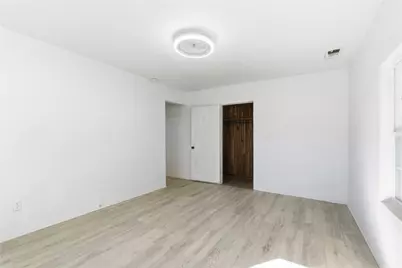 3229 Meadow Oaks Drive, Haltom City, TX 76117 - Photo 16