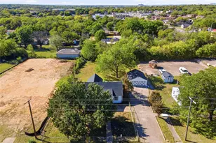 3229 Meadow Oaks Dr, Haltom City, TX 76117 - Photo 30