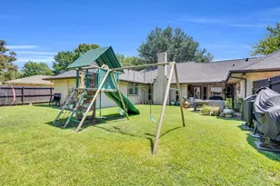 105 Buffalo Creek Cir, Waxahachie, TX 75165 - Photo 24