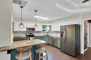 105 Buffalo Creek Cir, Waxahachie, TX 75165 - Photo 8