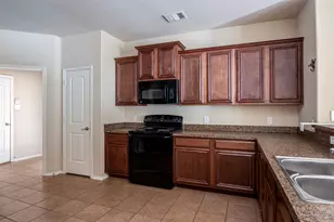 5201 Bear Valley Dr, McKinney, TX 75071 - Photo 4