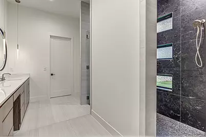 101 Manciano, Horseshoe Bay, TX 78657 - Photo 30