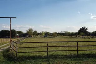 806 N Fm 1752, Savoy, TX 75479 - Photo 4