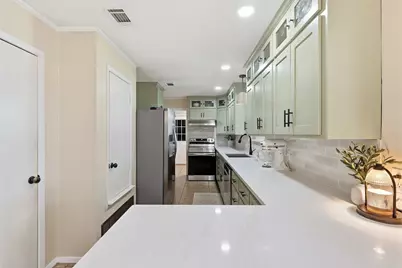 703 E Pennsylvania Avenue, Van, TX 75790 - Photo 14