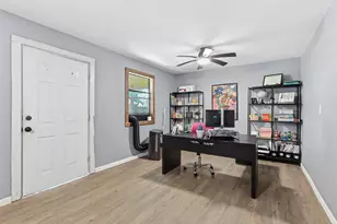 703 E Pennsylvania Ave, Van, TX 75790 - Photo 26