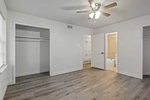 2007 E Park Row Dr, Arlington, TX 76010 - Photo 16