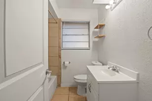 2007 E Park Row Dr, Arlington, TX 76010 - Photo 18