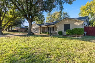 2007 E Park Row Drive, Arlington, TX 76010 - Photo 4