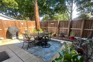 2626 Shoreline Dr, Sherman, TX 75092 - Photo 2