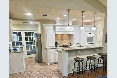 2626 Shoreline Drive, Sherman, TX 75092 - Photo 2