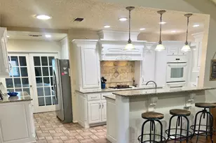 2626 Shoreline Dr, Sherman, TX 75092 - Photo 2