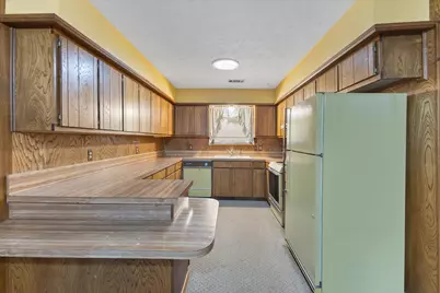 10714 Grove Oaks Boulevard, Dallas, TX 75217 - Photo 12