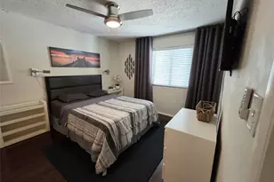 7431 Holly Hill Dr, Dallas, TX 75231 - Photo 14