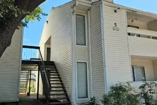 7431 Holly Hill Dr, Dallas, TX 75231 - Photo 2