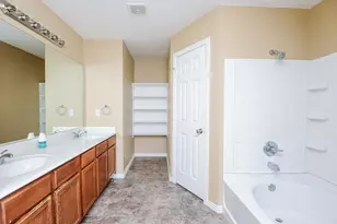 113 Currie Ct, Crowley, TX 76036 - Photo 10