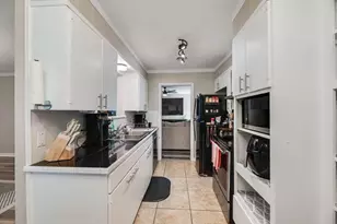 2003 Cypress St, Gainesville, TX 76240 - Photo 10