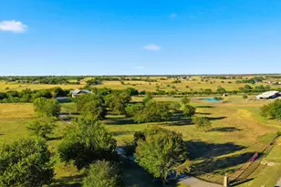 135 Serrano Ct, Weatherford, TX 76087 - Photo 36