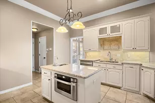 1207 Mallard Way, Granbury, TX 76048 - Photo 12