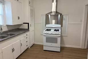 421 Seaman St, Fort Worth, TX 76111 - Photo 6