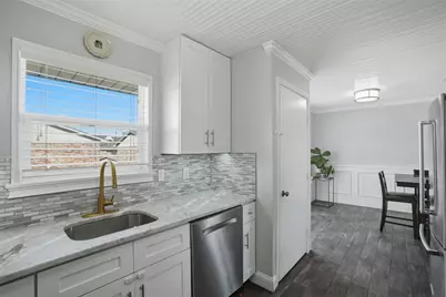 5805 Birchbrook Drive #201, Dallas, TX 75206 - Photo 8