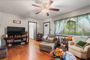 709 Cozby St N, Benbrook, TX 76126 - Photo 6