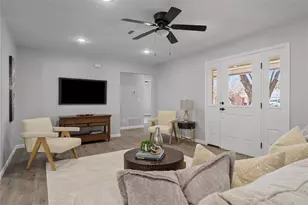 2602 Taylor St, Commerce, TX 75428 - Photo 2