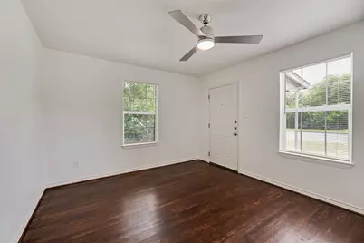 5818 Fletcher Avenue, Fort Worth, TX 76107 - Photo 12