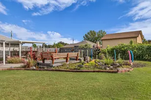 107 Fort Graham Cir, Waco, TX 76705 - Photo 26