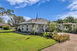 107 Fort Graham Cir, Waco, TX 76705 - Photo 2