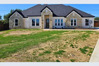 105 Oxford Court, Weatherford, TX 76088 - Photo 1