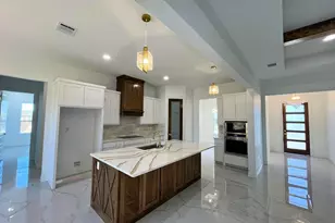 105 Oxford Ct, Weatherford, TX 76088 - Photo 12