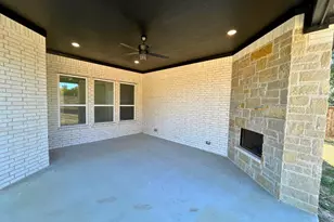 105 Oxford Ct, Weatherford, TX 76088 - Photo 32