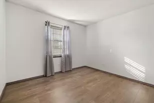 7308 Red Osier Rd, Dallas, TX 75249 - Photo 20