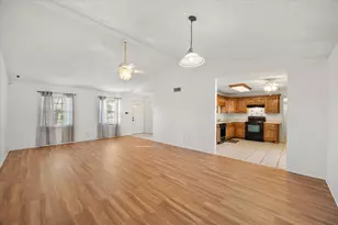 7308 Red Osier Rd, Dallas, TX 75249 - Photo 10