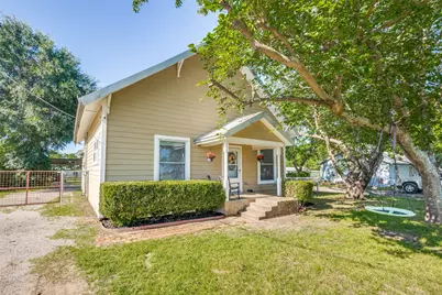 1009 W 7th Street, Justin, TX 76247 - Photo 2