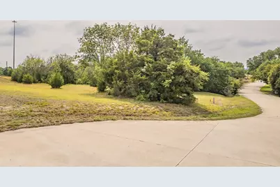 2240 Creekridge Drive, Frisco, TX 75034 - Photo 10