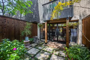 3631 Hawthorne Ave, Dallas, TX 75219 - Photo 2