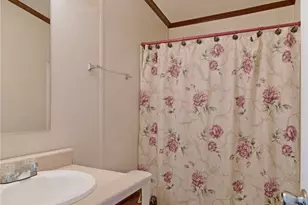 704 Cr 1416, Bogata, TX 75417 - Photo 16