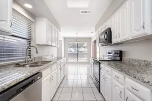 1724 Brighton Dr, Carrollton, TX 75007 - Photo 8