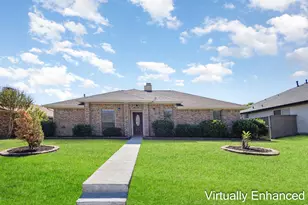 1724 Brighton Dr, Carrollton, TX 75007 - Photo 1