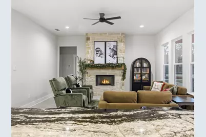 199 Graystone, Weatherford, TX 76088 - Photo 2