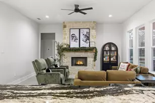 199 Graystone, Weatherford, TX 76088 - Photo 2