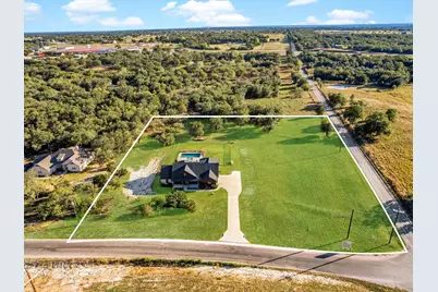 199 Graystone, Weatherford, TX 76088 - Photo 2