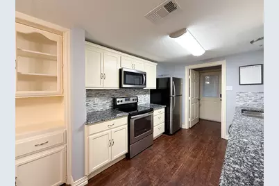 211 Second Street, Denton, TX 76201 - Photo 8